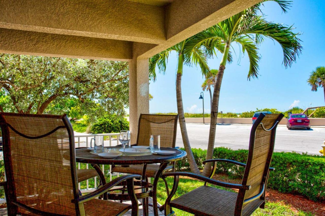 1 - Beach Club At Pass-A-Grille St. Pete Beach Exterior photo