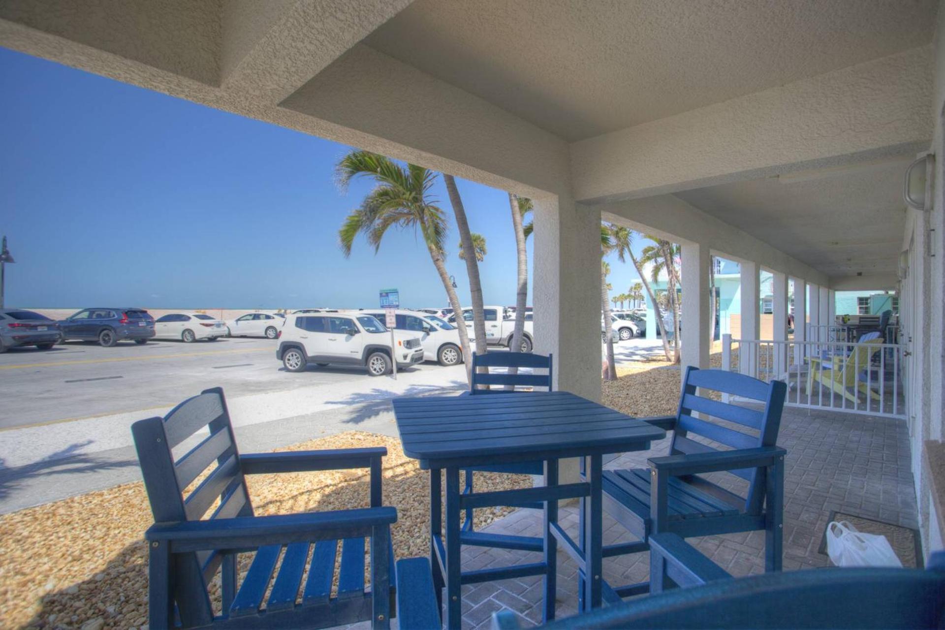 1 - Beach Club At Pass-A-Grille St. Pete Beach Exterior photo